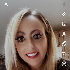 Meet your Posher, Kendra